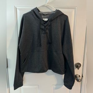 Under Armour Hoodie Sweatshirt Women’s XL X-Large Carbon Gray/Black EUC! Tie Up